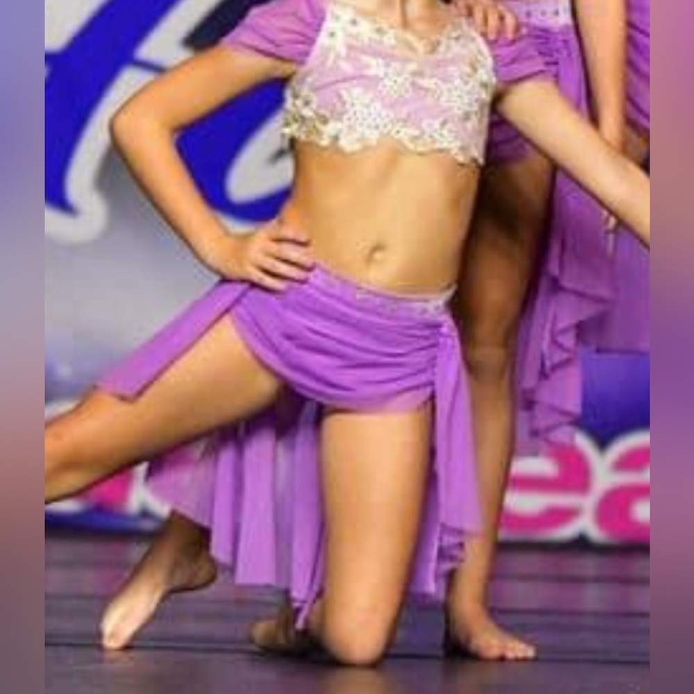 2 piece lyrical costume-Kelle Teen
